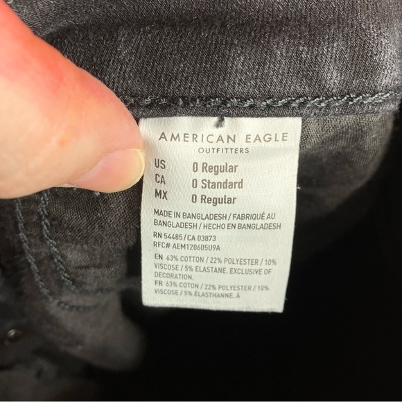 Curvy hi-rise Jeggings crop black button fly distressed size 0 - Picture 9 of 10